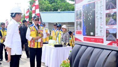 Presiden Jokowi Resmikan 24 Ruas Jalan di Kalimantan Barat Senilai Rp648 Miliar