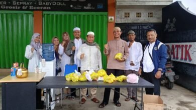 Diskominfo Kalsel Turut Berpartisipasi Dirikan Warung Gratis di Haul Datu Kelampayan