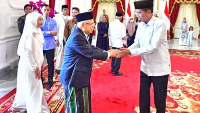 Presiden Jokowi Gelar Griya Bersama Para Menteri di Istana Negara
