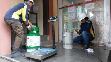 Dispersip Kalsel Lakukan Fumigasi Bahan Pustaka di Perpustakaan Palnam dan Tendean