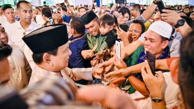 Silaturahmi Lebaran, Presiden Prabowo Sambut Ribuan Warga di Istana Kepresidenan Jakarta