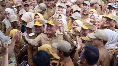 Gubernur, Wagub, dan Sekda Kalsel Berbaur Bersama Pegawai Usai Apel Bersama