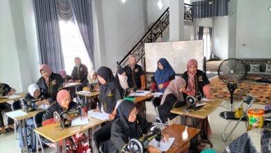 Tingkatkan Daya Saing, Pemprov Kalsel Laksanakan Mobile Training Unit Menjahit Di Kabupaten HSU