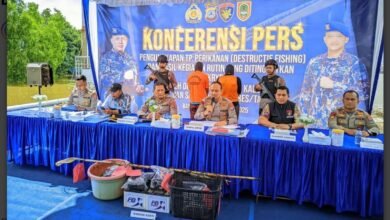 Dislutkan dan Polda Kalsel Konferensi Pers terkait Destructive Fishing di Pelabuhan Bawang Banjarmasin
