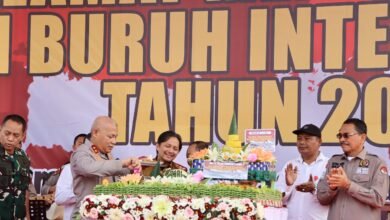 Pasar Murah Pemprov Kalsel dan Polda, Sediakan 1.000 Paket Sembako untuk Buruh dan Keluarga Pekerja