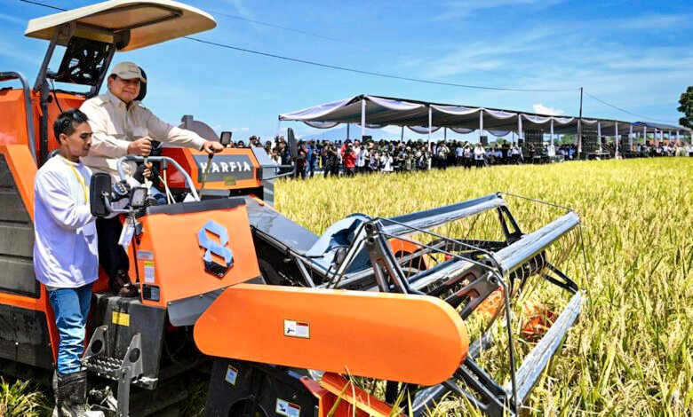 Panen Raya Serentak di 14 Provinsi, Presiden Prabowo Tegaskan Komitmen Wujudkan Kedaulatan Pangan