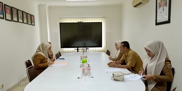 Dispersip Kalsel Lakukan Monev Pengelolaan Arsip di Lingkup Perangkat Daerah
