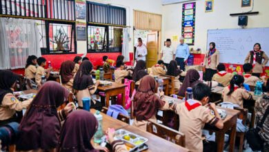 Presiden Prabowo Tinjau Pelaksanaan MBG dan Cek Kesehatan Gratis di Sekolah Bersama Bill Gates